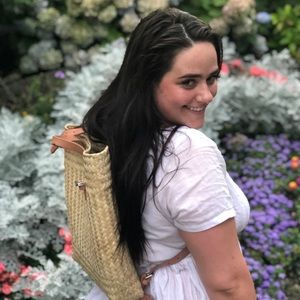 Meet your Posher, Gemelya